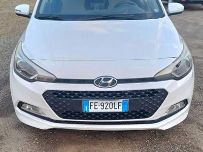 Hyundai i20 Hyundai i20 1.1 CRDi 12V Bianco usata Campagnola Emilia