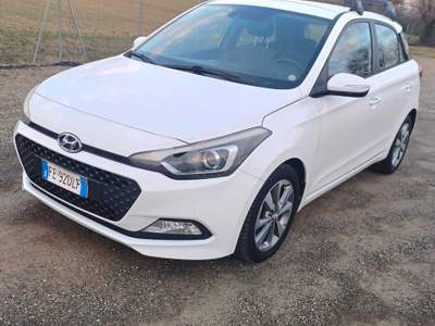Hyundai i20 Hyundai i20 1.1 CRDi 12V Bianco usata Campagnola Emilia