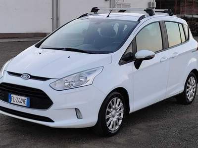 Ford B-Max Ford B-Max 1.5 TDCi 75 CV Business Titanium Bianco usata Campagnola Emilia