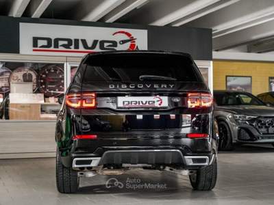 Land Rover Discovery Sport 2.0 TD4 180 CV AWD Auto R-Dynamic Nero usata Seveso