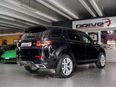 Land Rover Discovery Sport 2.0 TD4 180 CV AWD Auto R-Dynamic Nero usata Seveso