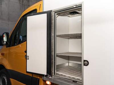 Mercedes-Benz Sprinter 311 CDI FURGONE ISOTERMICO FRIGO Arancione usata Seveso