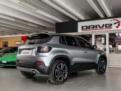 Jeep Avenger 1.2 Turbo 100 CV Summit Grigio usata Seveso