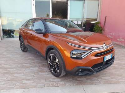 Citroen C4 BlueHDi 130 S&S EAT8 Shine Arancione usata Caprarica di Lecce
