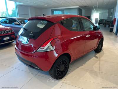 Lancia Ypsilon Ypsilon 1.0 FireFly 5p S&S Hybrid Silver Rosso usata Ardore
