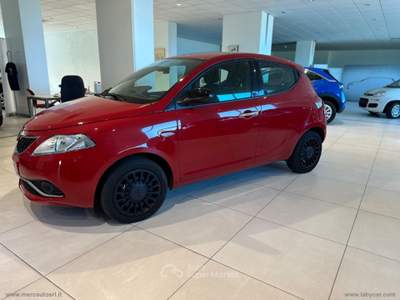 Lancia Ypsilon Ypsilon 1.0 FireFly 5p S&S Hybrid Silver Rosso usata Ardore