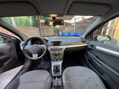 Opel Astra . Blu/Azzurro usata Foligno