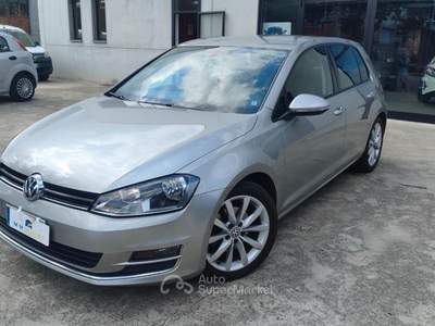 Volkswagen Golf 1.6 TDI 110 CV 5p. 4MOTION Highline BlueMotion Tec Grigio usata Asti
