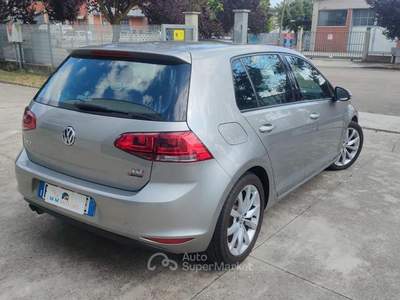 Volkswagen Golf 1.6 TDI 110 CV 5p. 4MOTION Highline BlueMotion Tec Grigio usata Asti