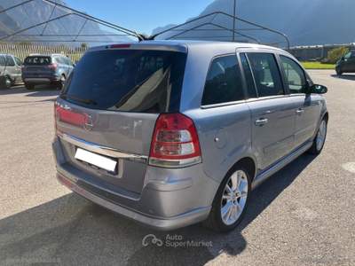Opel Zafira Zafira 1.9 CDTI 150 CV Cosmo Blu/Azzurro usata Scurelle