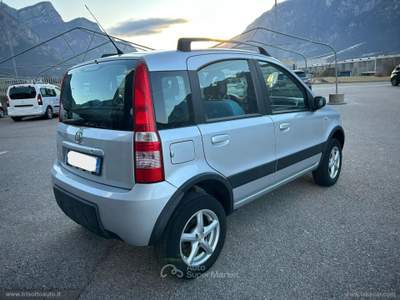 Fiat Panda Panda 1.2 4x4 Climbing Grigio usata Scurelle