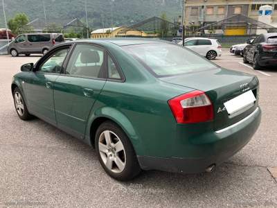 Audi A4 A4 2.0 20V Verde usata Scurelle