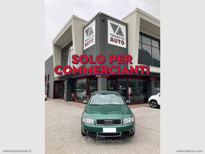Audi A4 A4 2.0 20V Verde usata Scurelle