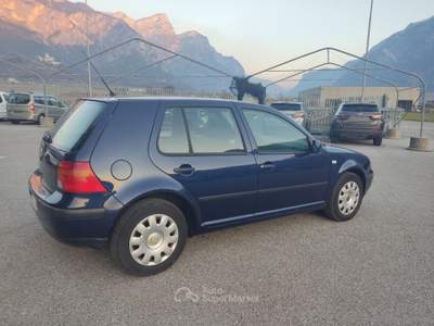 Volkswagen Golf Golf 1.9 TDI 101CV 5p. Comfortline Blu/Azzurro usata Scurelle