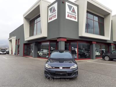 Volkswagen Golf GTI Performance 2.0 5p 230 CV Nero usata Scurelle