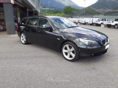 BMW Serie 5 530xd 530xd Touring Attiva Nero usata Scurelle