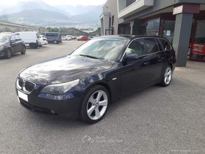 BMW Serie 5 530xd 530xd Touring Attiva Nero usata Scurelle