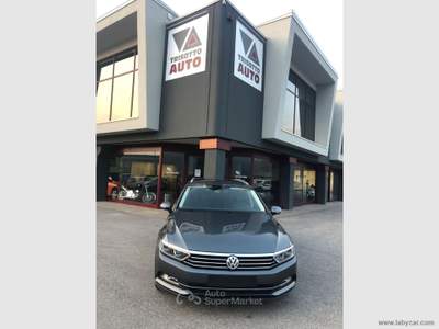 Volkswagen Passat Passat Variant 1.6 TDI 120CV Grigio usata Scurelle