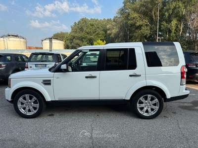 Land Rover Discovery 3.0 tdV6 SE 210cv auto Bianco usata Cremona