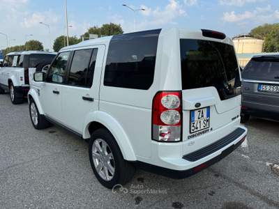 Land Rover Discovery 3.0 tdV6 SE 210cv auto Bianco usata Cremona