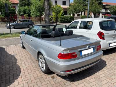 BMW Serie 3 320Ci 320 320Ci (2.2) cat Cabrio Argento usata Seregno