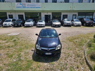 Opel Tigra TwinTop 1.4 16V Sport usata Pesaro