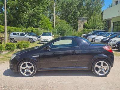 Opel Tigra TwinTop 1.4 16V Sport usata Pesaro