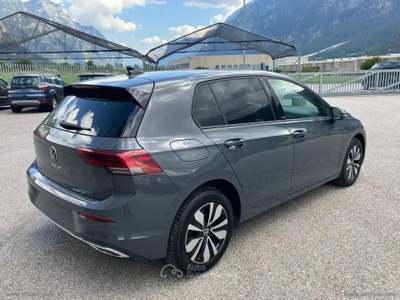 Volkswagen Golf Golf 8 2.0 TDI 116 CV MOVE Grigio usata Scurelle