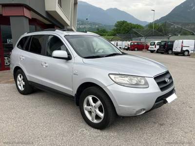 Hyundai Santa Fe Santa Fe 2.2 CRDi 155CV 4WD CON GANCIO TRAINO Grigio usata Scurelle