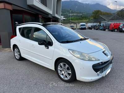 Peugeot 207 207 1.6 HDi 90 CV SW Bianco usata Scurelle