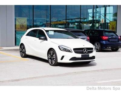 Mercedes-Benz Classe A A 200 d automatic Bianco usata Montecosaro