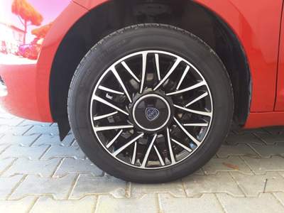 Lancia Ypsilon 1.2 69cv Gold *NAVI + APPLE CAR PLAY&ANDROID AUTO Rosso usata Firenze
