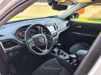 Jeep Cherokee Cherokee 2.2 mjt Longitude fwd auto Bianco usata Rosta