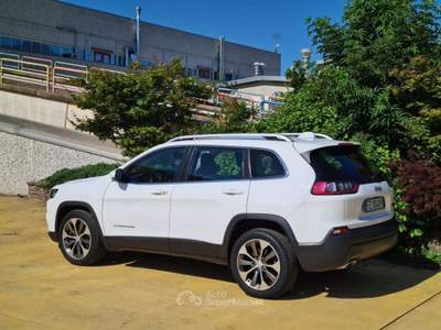 Jeep Cherokee Cherokee 2.2 mjt Longitude fwd auto Bianco usata Rosta