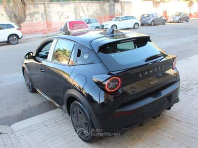 Lancia Ypsilon Hybrid e-DCT-KM 0 Nero usata Trapani