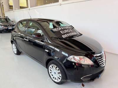 Lancia Ypsilon 1.2 69 CV 5 porte S&S Platinum Nero usata Parabiago