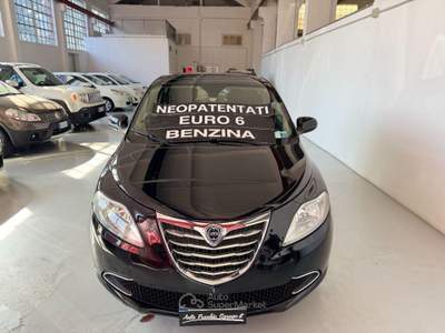 Lancia Ypsilon 1.2 69 CV 5 porte S&S Platinum Nero usata Parabiago