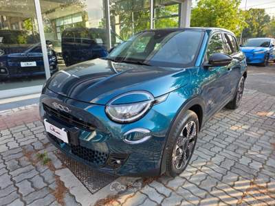Fiat 600 1.2 hybrid La Prima 110cv auto BURATTI PREMIUM Verde usata Cesenatico