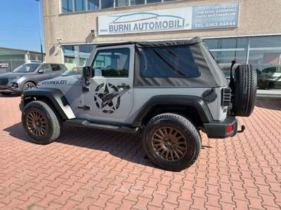 Jeep Wrangler 2.8 CRD DPF 3p Sahara Auto Grigio usata Cassano d'Adda