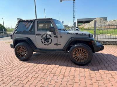 Jeep Wrangler 2.8 CRD DPF 3p Sahara Auto Grigio usata Cassano d'Adda