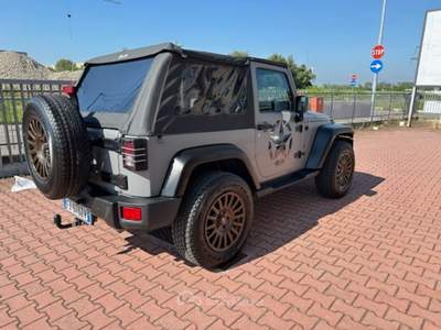 Jeep Wrangler 2.8 CRD DPF 3p Sahara Auto Grigio usata Cassano d'Adda