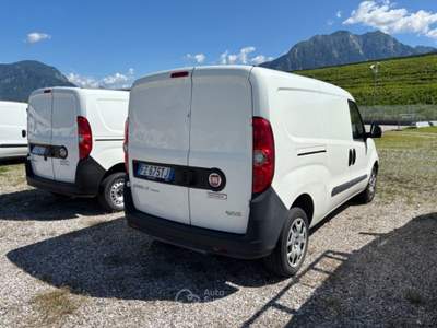 Fiat Doblò 1.4 Natural Power Cargo Maxi Lounge Bianco usata Gemona del Friuli