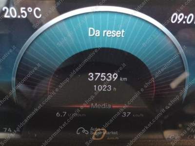 Mercedes-Benz Classe GLB 180 d Automatic Business Blu/Azzurro usata Lucugnano