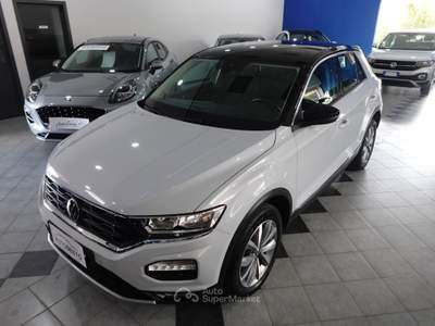 Volkswagen T-Roc 1.0 TSI 110 CV STYLE usata Carlentini