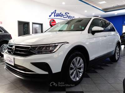 Volkswagen Tiguan 2.0 TDI 150 CV DSG LIFE Bianco usata Carlentini