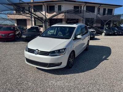 Volkswagen Sharan 2.0 TDI 184CV DSG Highline BMT Bianco usata Ponte di Piave