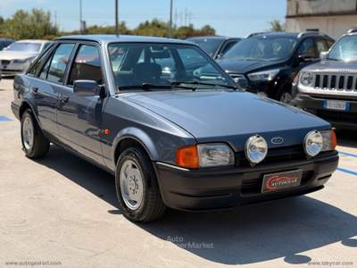 Ford Escort Escort 1.3 5p. CL Grigio usata Prato