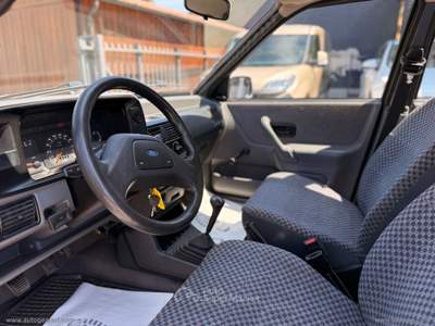 Ford Escort Escort 1.3 5p. CL Grigio usata Prato