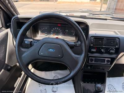 Ford Escort Escort 1.3 5p. CL Grigio usata Prato