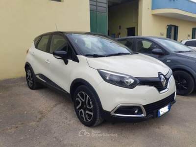 Renault Captur  1.5 dCi 8V 90 CV S&S Iconic Beige usata Soleto